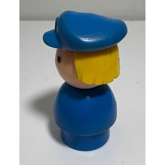Vintage Fisher-Price Little People Policewoman Police Figure - Picture 3 of 6